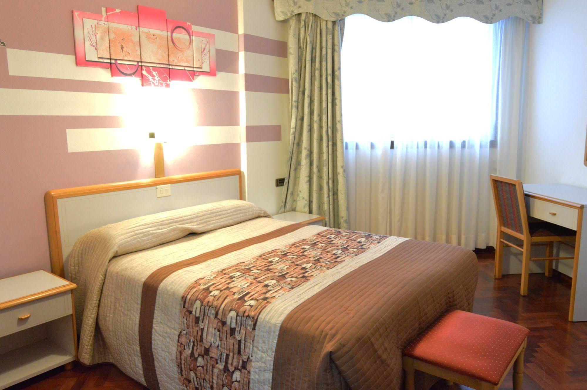 Hotel Cristal 1 A Coruña Eksteriør billede